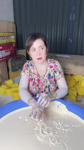 Này gọi là tắm kem nhen mấy chị 🤣