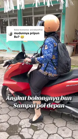 Membalas @anindiani932  Sangat mudah bunda #fyp#motor#pcx#rokspan#wanitahebat 