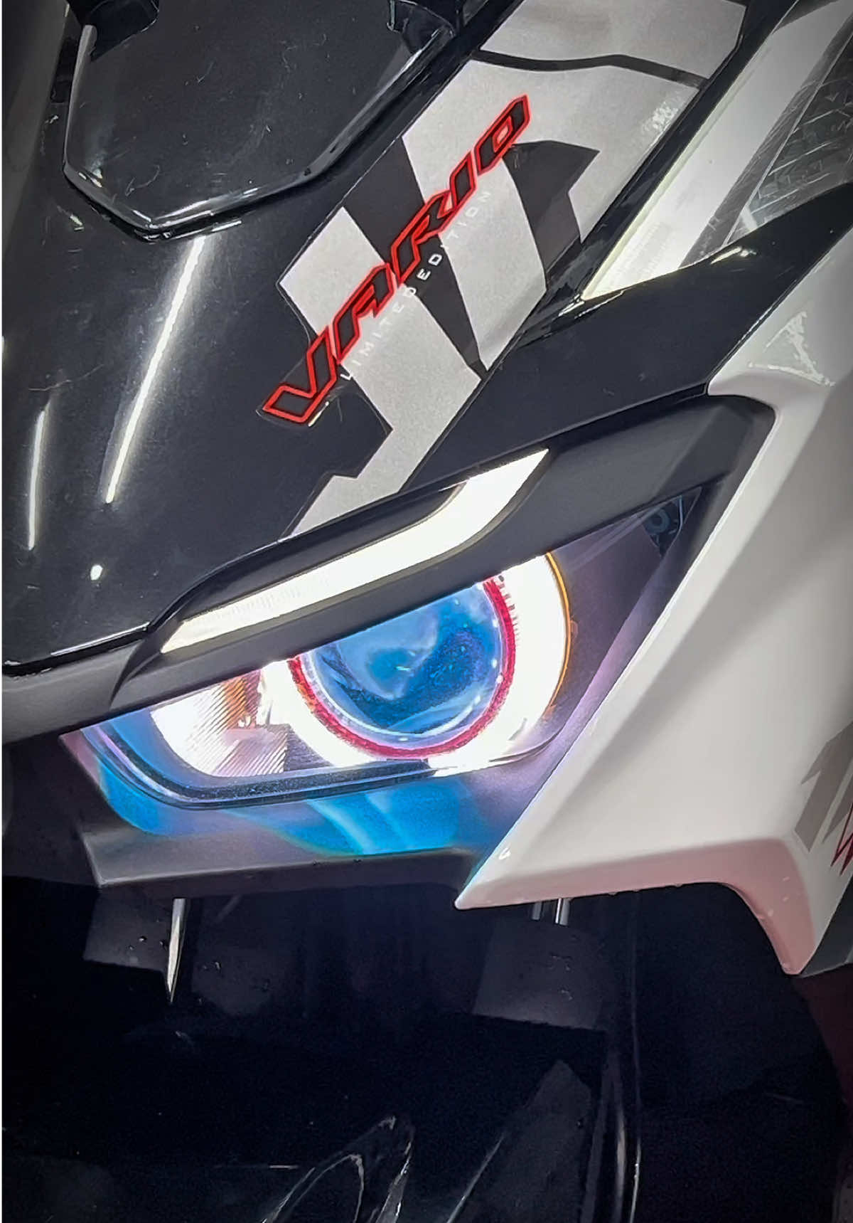 #xemaythuduc #muabanxemaycu #xeluot #xechinhchu #vario160  Honda Vario 160 đời 2022 xe đi chuẩn odo 16.000KM giá chỉ 4x🍠