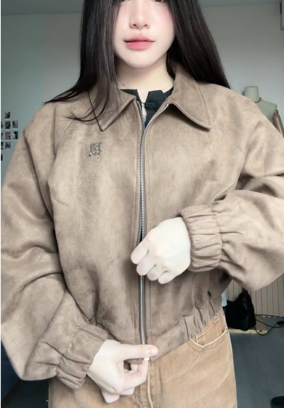 สีน้ำตาลทำถึง…#เสื้อผ้าแฟชั่น #เสื้อครอป #เสื้อหนัง #ไอเดียแต่งตัว #ฟีดดดシ 