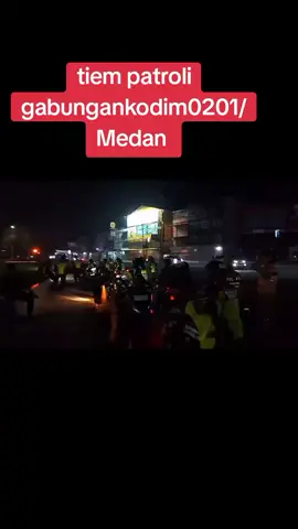 tiem gabungan TNI polri dan satpol pp memantau jajanan kota Medan tgl 28 Oktober 25 