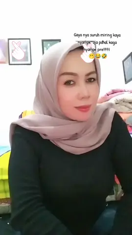 Pengin makan bakso plus jamur 🍄‍🟫 Krispy 😋😋😋☕☕