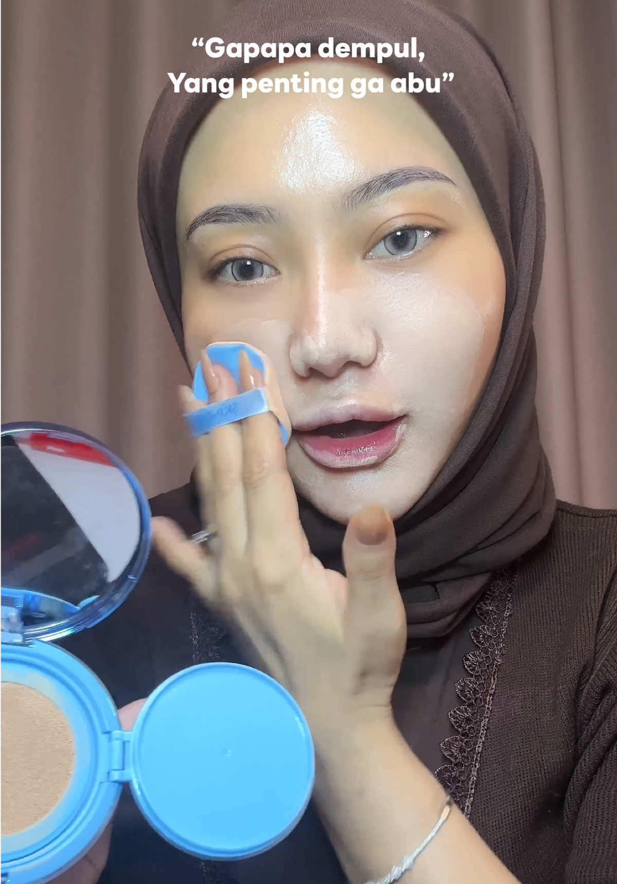 gapapa dempul yg penting ga abu2 pake cushion ini!😝💗 #skintificmattecushion 
