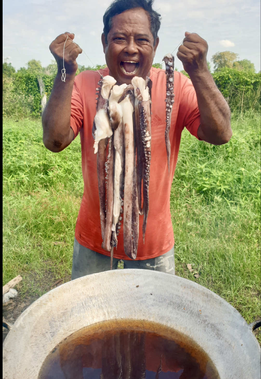 How to crispy octopus with chili sauce recipe#tiktokfood #crispy #yummy 