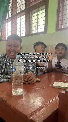 “nggih bu” , tapi sesok e sik diulangi nehhh ☺️☺️ #snepoga #smpn1pogalan #kelas7h #sevenh #7h #antigedor💥 #akunkelas #aboutourclass #raaturanblas #adaadaaja #fypシ゚viral #fyppppppppppppppppppppppp #fyp #fypage #4upage 
