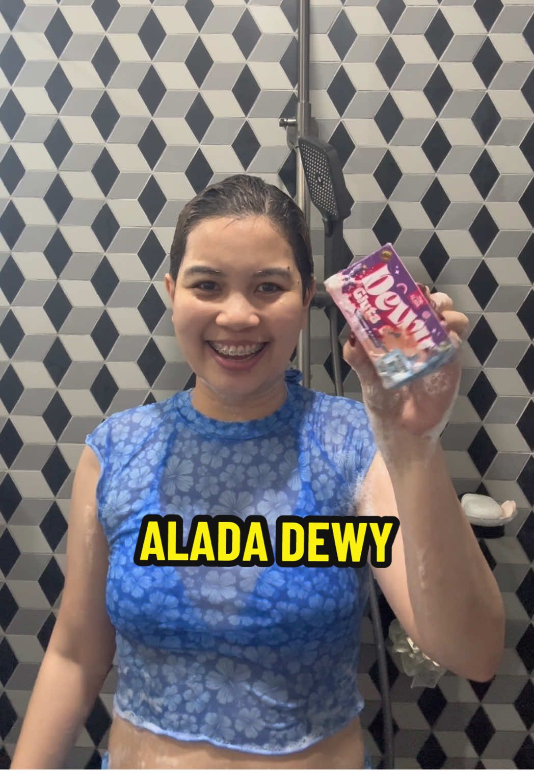Ang daming nahiyang sa Alada Dewy! Para ka kasing merong sariling ring light pag ito gamit mong sabon 🤩 #aladadewy #mommyjamritwal #mommyjamligoroutine #mommyjamaladadewy 