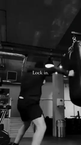 Sé implacable. Deja de hacer ruido. Concéntrate. 10 #gethard #motivation #lockedin 
