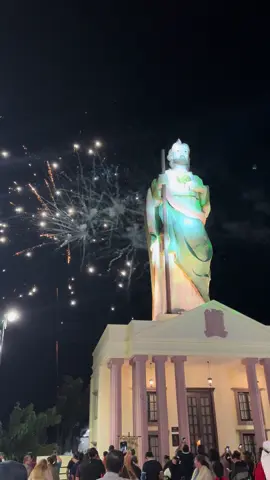 ¡Feliz Día a San Judas Tadeo! 🙏✨ Con el corazón lleno de fe y devoción, hoy celebramos a nuestro Patrono de las Causas Difíciles, aquí, en el Parque Mirador de Badiraguato, a los pies de la estatua más grande del mundo. Que su luz y esperanza sigan guiando a todos los fieles que con tanto esfuerzo y sacrificio llegan a nuestro municipio. ¡Felicidades, San Judas Tadeo! #badiraguatopuebloseñorial #BadiraguatoEstáDeModa #badiraguatoteespera #AquíTeQueremos #SanJudasTadeo