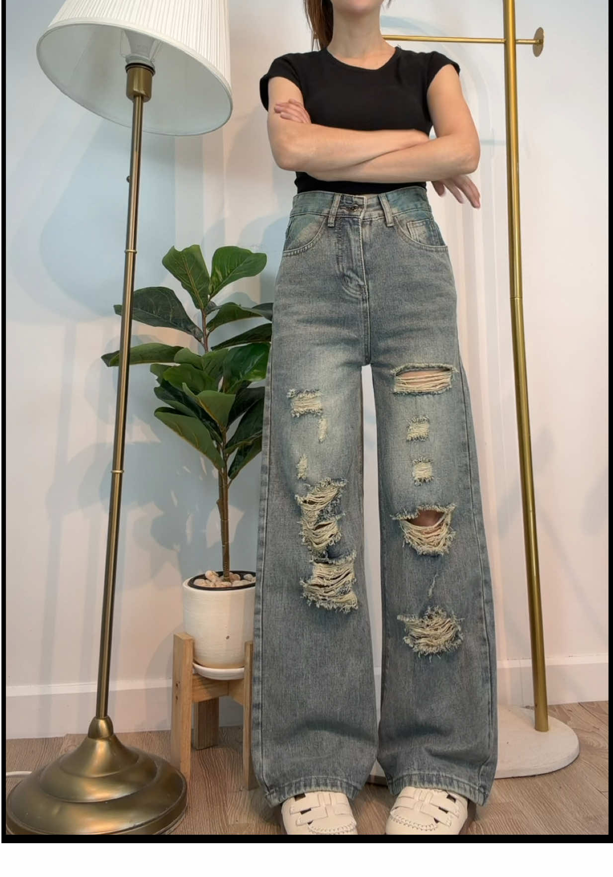 กางเกงยีนส์ทรงกระบอกแต่งขาด #ยีนส์ #กางเกงยีนส์ #กางเกง #กางเกงขายาว #กางเกงเอวสูง 