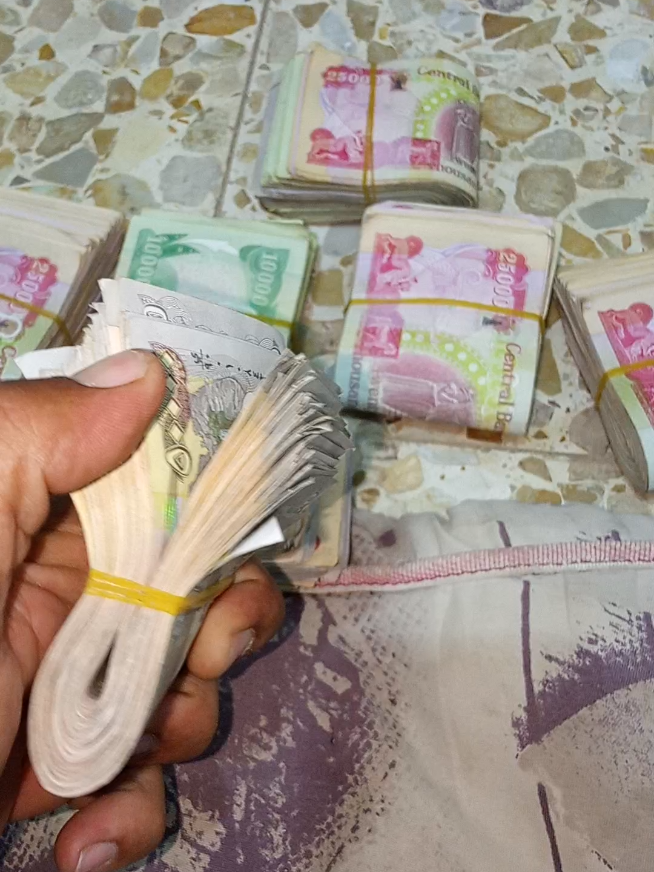 #foryou #الشعب_الصيني_ماله_حل😂😂  من ابو المال يخلي يمك فلوس 😂🥸😎