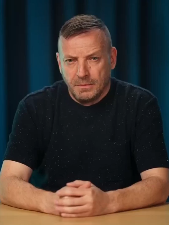 Пророссийский агент в Украине. Агент РАЦИРС - Ирина Кременовская  - 1 8 Основ «Созидательного общества» — это то, чего хотят люди всего мира. Это базовые ценности Созидательного общества, которые по законному волеизъявлению людей на всемирном референдуме могут стать основой законодательства всех стран мира и международного права. 1.Жизнь Человека Жизнь Человека является наивысшей ценностью. Жизнь любого Человека нужно беречь, как свою собственную. Цель общества — обеспечить и гарантировать ценность жизни каждого Человека. Нет и не может быть ничего более ценного, чем жизнь Человека. Если ценен один Человек, значит, ценны все Люди! 2.Свобода Человека Каждый человек по праву рождения наделяется правом быть Человеком. Все Люди рождаются свободными и равными. Каждый имеет право выбора. Не может быть никто и ничто на Земле превыше Человека, его свободы и прав. Осуществление прав и свобод Человека не должно нарушать права и свободы других людей. 3.Безопасность Человека Никто и ничто в обществе не имеет права создавать угрозы для жизни и свободы Человека! Каждому Человеку гарантировано бесплатное обеспечение основных жизненно необходимых потребностей, включая пищу, жилище, медицинское обслуживание, образование и полное социальное обеспечение. Научная, производственная и технологическая деятельность общества должны быть направлены исключительно на улучшение качества жизни человека. Гарантированная экономическая стабильность: отсутствие инфляции и кризисов, стабильные и равные цены по всему миру, единая денежная единица, фиксированное минимальное налогообложение или отсутствие такового. Безопасность Человека и общества от каких бы то ни было угроз обеспечивается единой общемировой службой по борьбе с чрезвычайными ситуациями. 4.Прозрачность и открытость информации для всех Каждый Человек имеет право на получение достоверной информации о движении и распределении общественных денежных средств. Каждому Человеку доступна информация о статусе выполнения решений общества. СМИ принадлежат исключительно обществу и отражают информацию правдиво, открыто и честно. 5.Созидательная идеология Идеология должна быть направлена на популяризацию лучших человеческих качеств и пресечение всего, что направлено против Человека. Главным приоритетом является приоритет человечности, высокие духовно-нравственные устремления Человека, гуманность, добросовестность, взаимоуважение и укрепление дружбы. Создание условий для развития и воспитания Человека с большой буквы, взращивание в каждом человеке и обществе морально-нравственных ценностей. Запрет пропаганды насилия, порицание и осуждение любой формы разделения, агрессии, проявления античеловечности. 6.Развитие Личности Каждый человек в Созидательном обществе обладает правом на всестороннее развитие и самореализацию. Образование должно быть бесплатным и одинаково доступным для всех. Создание условий и расширение возможностей для реализации Человеком своих творческих способностей и дарований. 7.Справедливость и равенство Все природные ресурсы принадлежат Человеку и честно распределяются между всеми людьми. Не допускается монополизация ресурсов и их нерациональное использование. Эти ресурсы справедливо распределяются между жителями всей Земли. Человеку гарантируется трудоустройство при его желании. Оплата труда за идентичную должность, специальность, профессию должна быть одинакова по всему миру. Каждый имеет право на частную собственность и доходы, однако в пределах установленного обществом размера капитализации индивида. 8.Самоуправление общества Понятие «власть» в Созидательном обществе отсутствует, так как ответственность за общество в целом, его развитие, условия жизни и гармоничный строй лежит на каждом Человеке. Каждый Человек имеет право участвовать в управлении делами Созидательного общества и в принятии законов, направленных на улучшение жизни Человека. Решение общественно важных, социально-значимых, экономических вопросов, влияющих на изменение качества жизни Человека, выносится на всенародное обсуждение