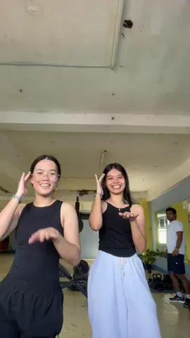 Bicep flex under construction haha @Myr #dance #fyppppppppppppppppppppppppppppppppppp #GymTok 