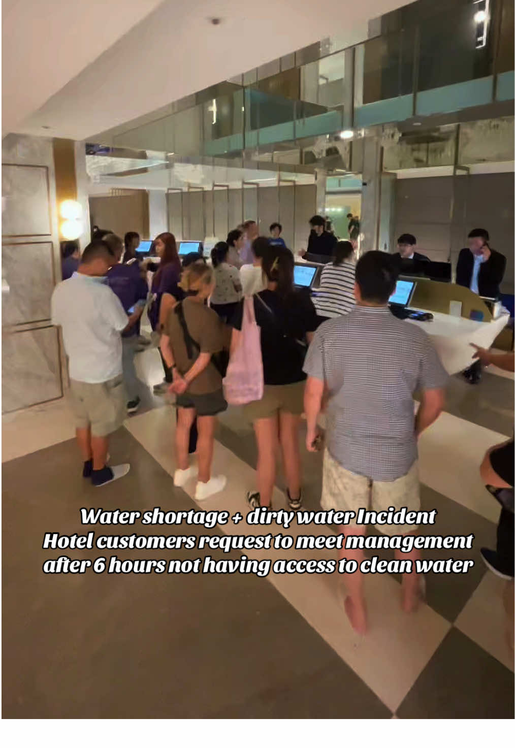 Water shortage + dirty water incident! Hotel customers protest and request for a resolution after 6 hours not having by access to clean water #hotelmanagement #hospitality #corporatelife #customercomplaints #customerservice @ThamwMalezji 