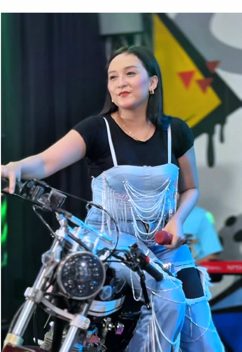 Cb Nyeni @elsasafira  Ytc: Iyon Nirwana #fyp #tiktokhits #tiktoksong #youtubemusic #nirwana 