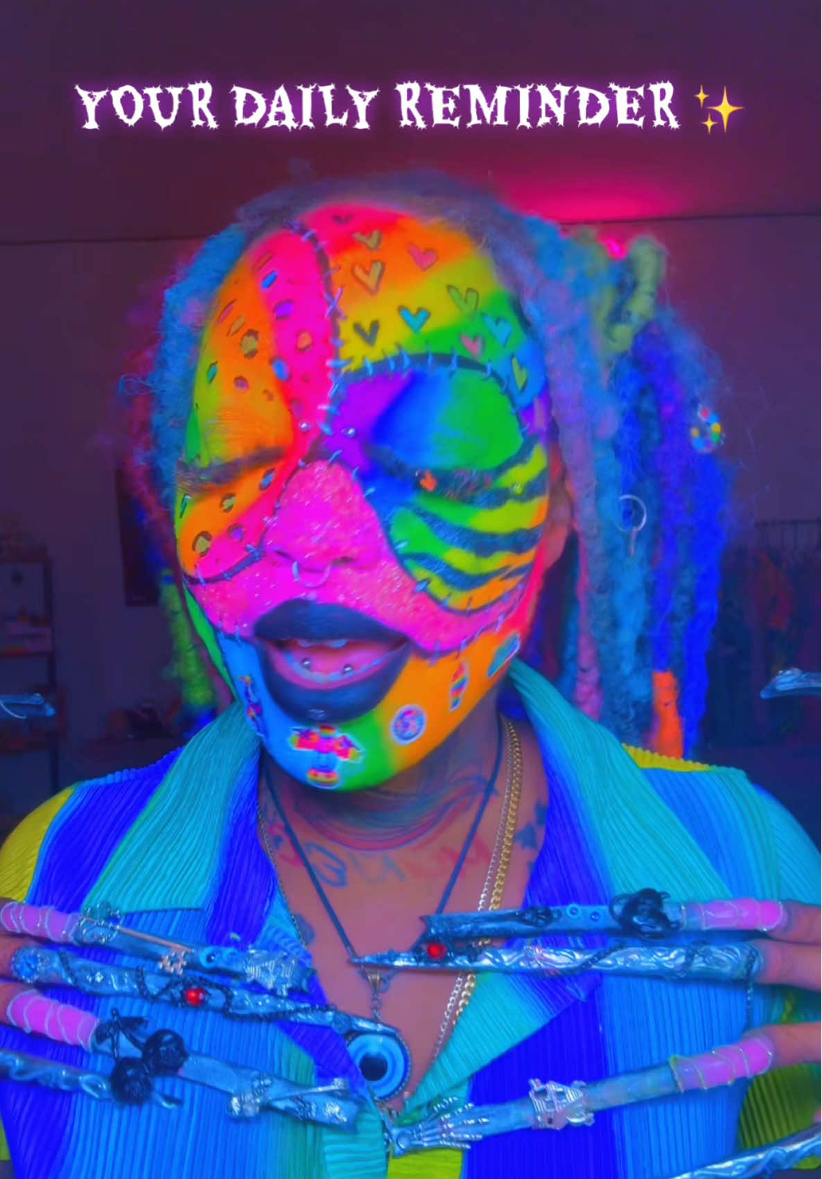 𝐀𝐍𝐃 𝐓𝐇𝐀𝐓’𝐒 𝐎𝐍 𝐌𝐀𝐑𝐘 𝐇𝐀𝐃 𝐀 𝐋𝐈𝐓𝐓𝐋𝐄 𝐋𝐀𝐌𝐁 😮‍💨🤏🏾🍑🍑 #creatorsearchinsights #fyp #lisafrankenstein #halloweenmakeup #relatable 