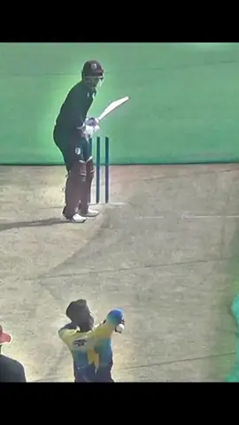 হাসনাতের বল খেলতে গিয়ে ক্যারিবীয় ব্যাটারের ব্যাট আকাশে, বল হাতে সবাইকে পাগল বানিয়ে এই লোকাল বয় আছেন স্যামির গুড বুকে  #ab___imam #foryou #trending #viral #fyp 