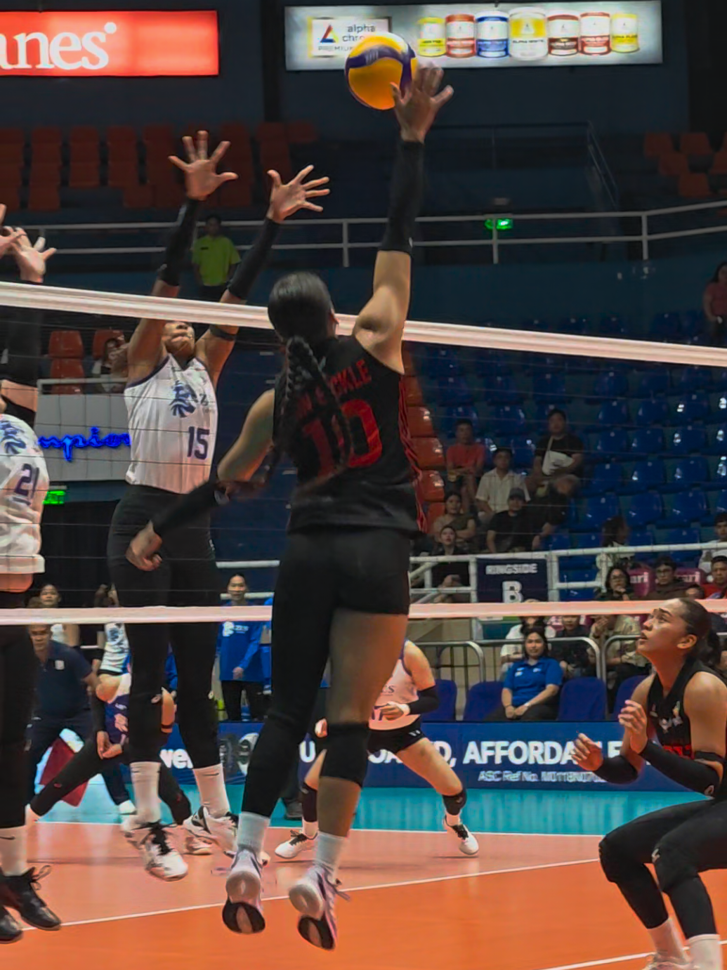 Smart drop shot by BVS! #PVL2025 