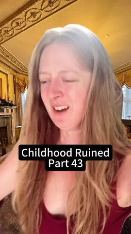 #fyp #foryoupage #comedy #darkcomedy #viral #childhoodruined #nurseryrhyme #actress #actor 