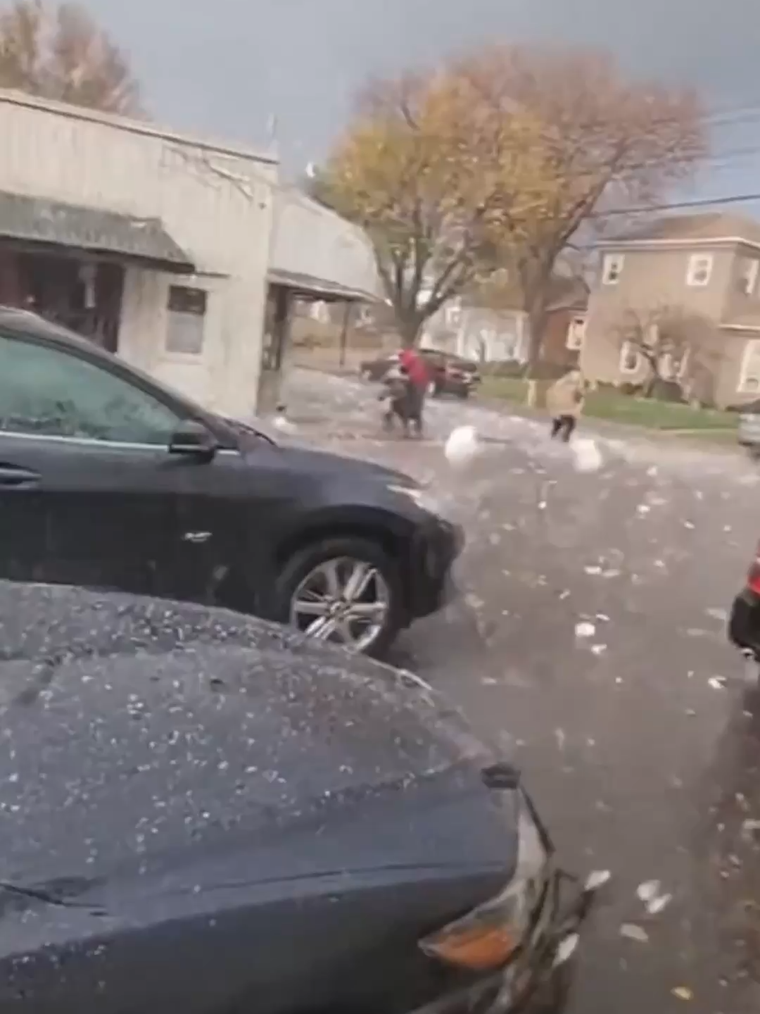 Nature gone wild! Never seen hail this big before — streets are chaos 😱💥 #ExtremeWeather #Hailstorm, #ExtremeWeather, #ClimateShock, #NaturePower, #RealFootage, #ViralVideo, #ApocalypseNow, #StormChasers, #Storm, #Nature, #Climate, #Extreme, #rain, #Apocalypse