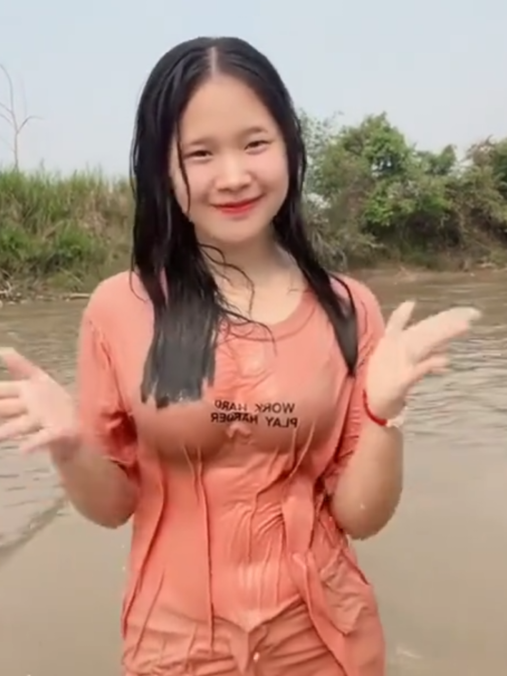 #ချစ်စရာကောင်းတာတစ်ခုပြမယ်🥺🎀 #တစ်ရွာသားအချစ်ကပိုပါတယ် #fypシ゚ #fypage 