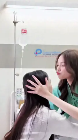 #คนโปรดของควีน เป็นควีนทั้งในจอและนอกจอ #อบอุ่นมาก#TKphinyanech #Nurdesoraya #TKNur 