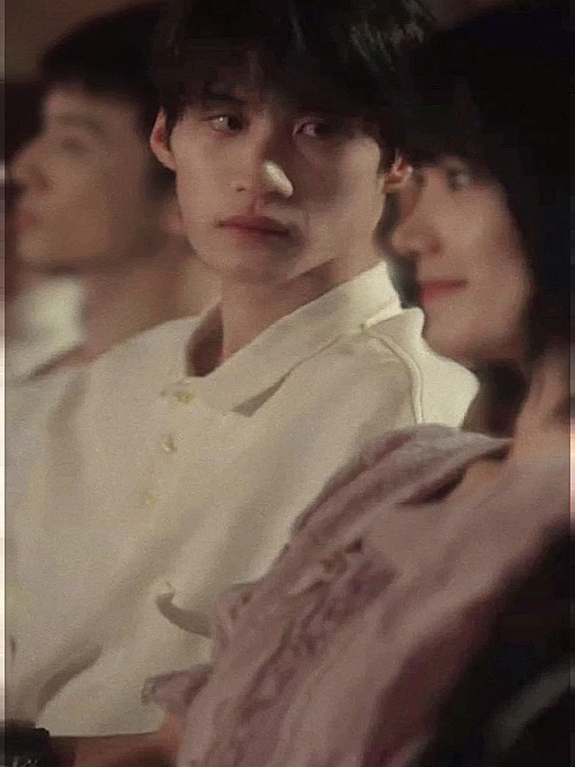 cintaku bertepuk sebelah tangan......  #wheniflytowardsyou #guran  #dracinrekomendasi #fyp #foryou