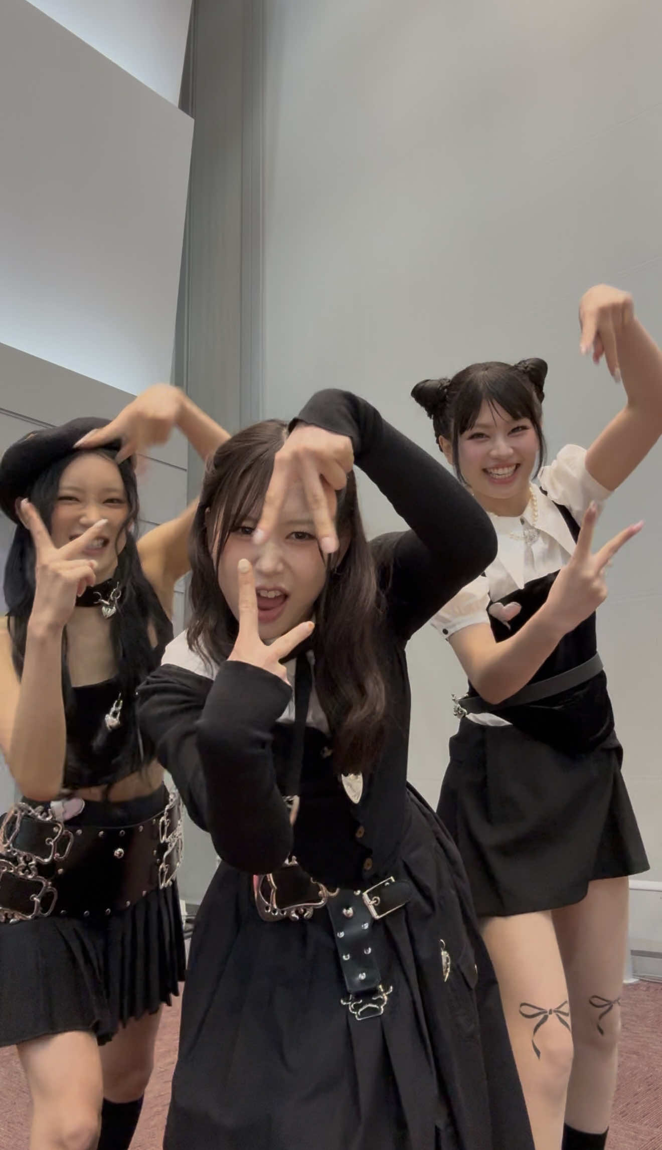 😤✌️#MIU #MOMONA #RINON #ME_I #ミーアイ 