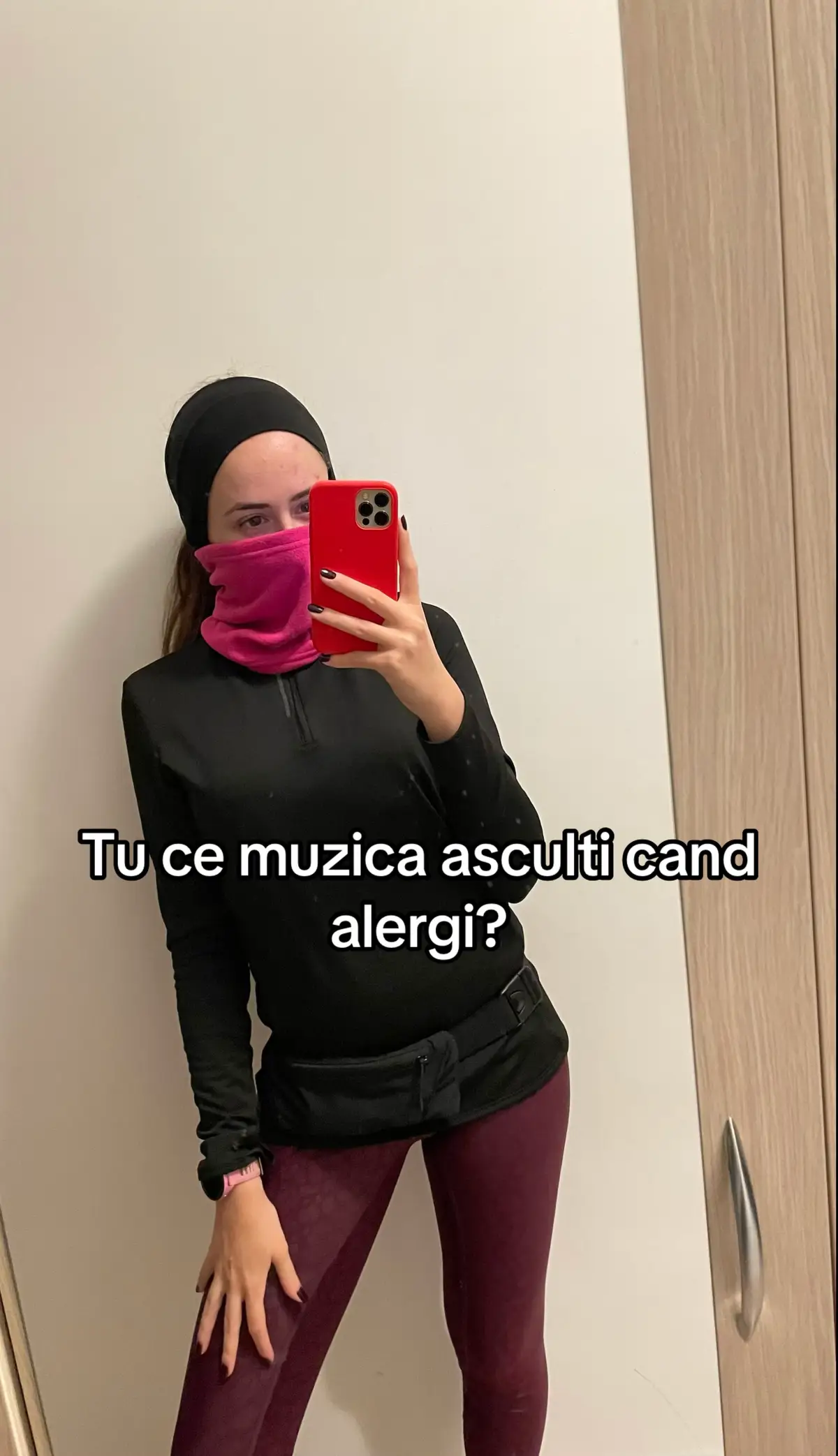 Ma oftic ca nu e pe tiktok… Am pus melodia asta cand eram cu ai mei si tata a intrebat daca e vreo melodie din “Moulin Rouge” sau daca e Christina Aguilera ceea ce spune foarte multe 😂😂 #foru #manele #carolina #Running #runner 