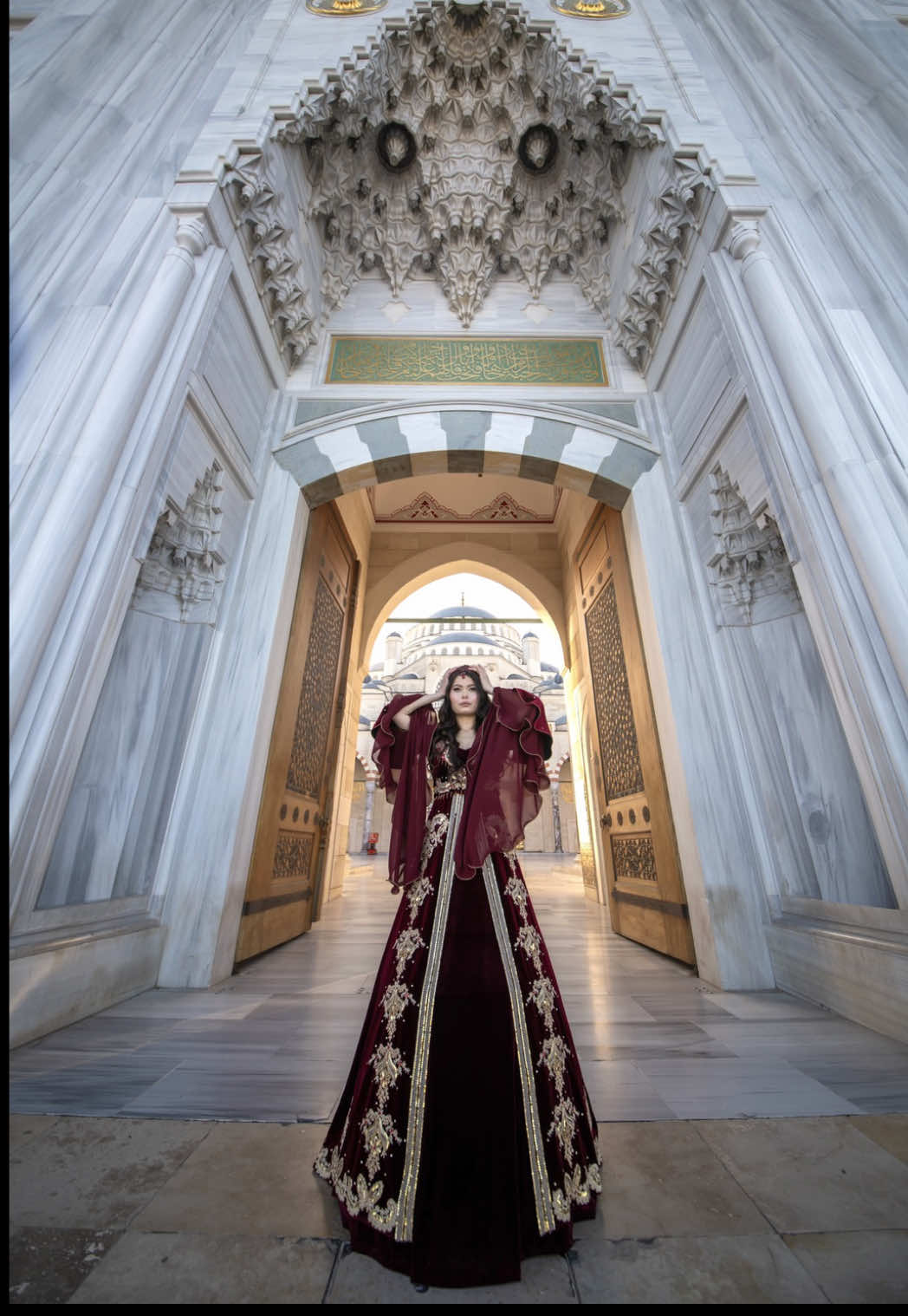 Фото и видео сьемки в Стамбуле в стиле Великолепного Века👸 Пишите в директ для брони и подробностей!:)📸 Photo and video shootings in İstanbul in Magnifiecent Century style👸 DM for details and booking📸 #mertart #photographeristanbul #photographerturkey #photographertürkiye #istanbulphotpgrapher                              