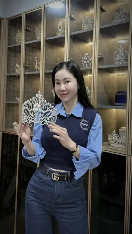 Bạn đã sẵn sàng là người kế nhiệm Hoa hậu @Huỳnh Trần Ý Nhi và Hoa hậu @Lê Nguyễn Bảo Ngọc chưa?? 🥰🥰 #phamkimdung #diDung #huynhtranynhi #lenguyenbaongoc #missworldvietnam 