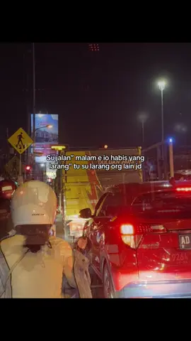 Caption ada di belakang trek😭🤣#fypシ 