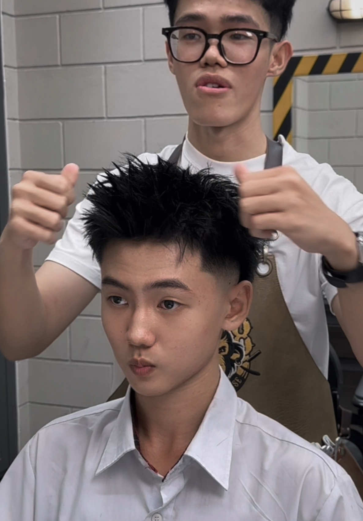 “Wait till the end 👀” @HaiDark88 #88barberhouse2 #88barberwax #fyp #TikTokAwardsVN 