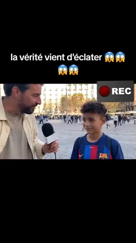 regarder la vérité d'un Barceloné qui vient de nous dire 😱😱😱😱😱😱#dribbbleskills #highlight  #skills  #fyp  #foryou 