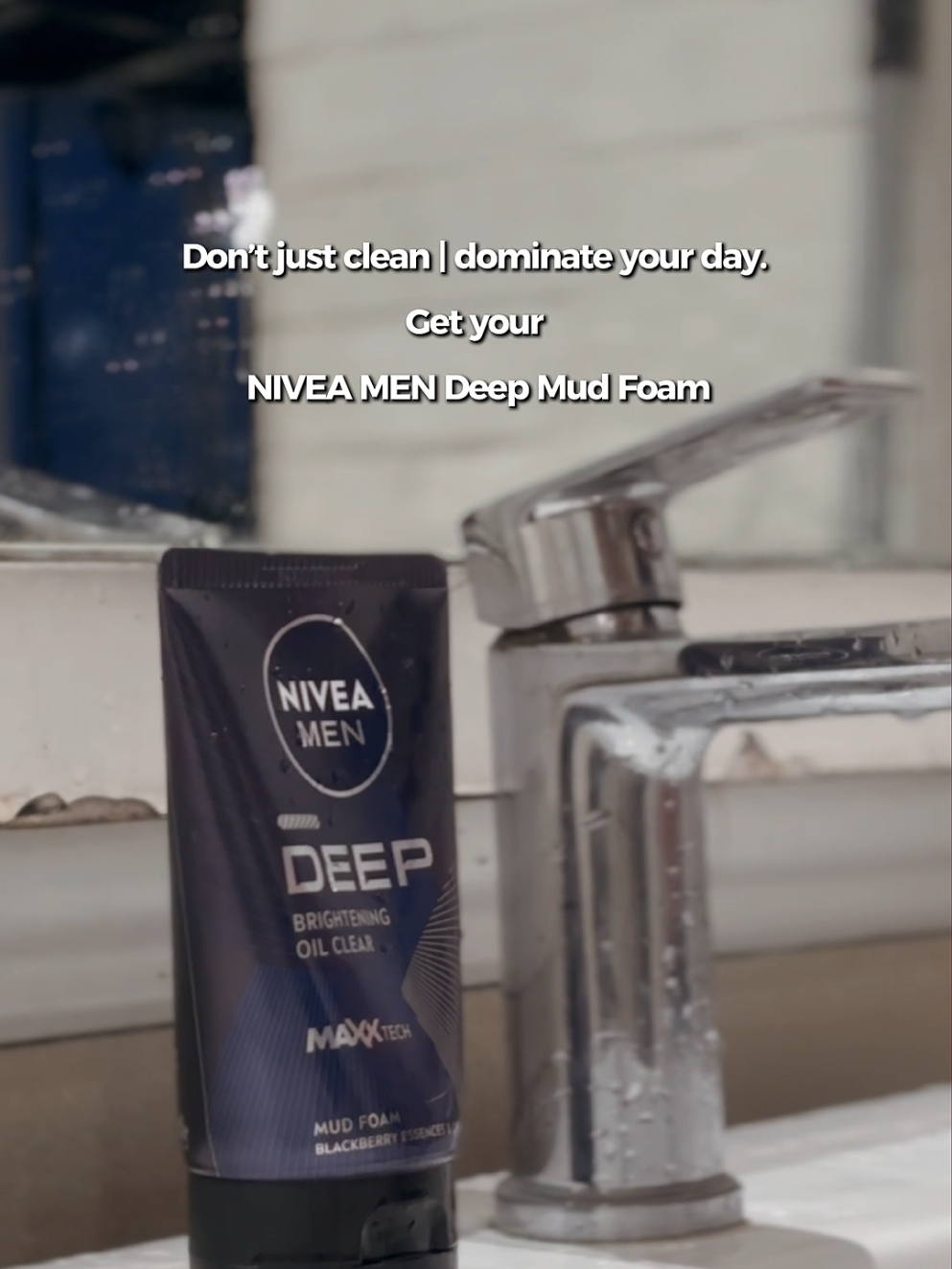 The grind doesn’t stop at the gym, it ends when the face feels clean. NIVEA MEN Deep Mud Foam gives confidence every day. What makes it special? Charcoal + MAXXtech + blackberry essen & black seaweed = fresh finish, every time. #NIVEAMEN #myNIVEAMEN #NIVEAMENDEEP #tiktokshopMY #productcontent 