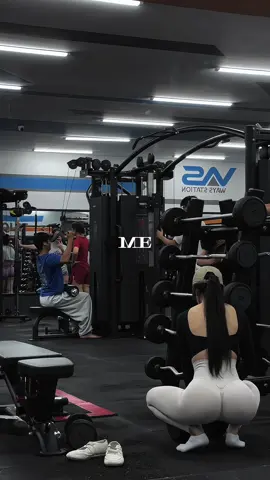 T11 D còn nhận kèm 1-1 khu vực q12 - gv nha . Nàng nào muốn độ dáng đón tết thì thời điểm này là hợp lí nhất gòi nha . Ib D để được tư vấn gói tập 1-1 , 1-2 nhé 🩶🩶#CapCut #coduyenn #gym #xuhuong #waystation 