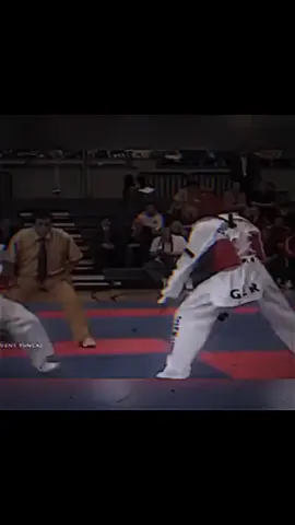 #CapCut #boxing #boxingالملاكمة_عشق_عشق_لاينتهي💪🏼👊 #ملاكمة_الابطال🥊💪🏻_عشق_لاينتهي💪✌🏿🔥🦅 #تيكواندوا_المغرب_عشق_لاينتهي😉🤺 