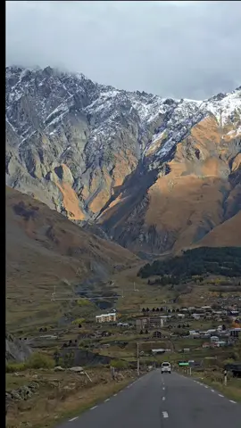 Kazbegi🇬🇪🗻#travel #nature #foryou #DayTrip #creatorsearchinsights 