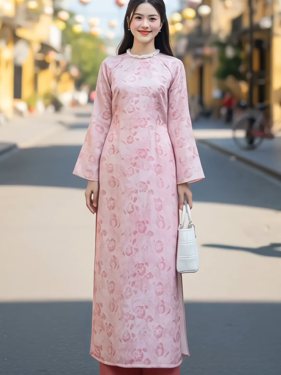 Áo dài cách tân dáng suông gấm in loang #aodaicachtan #aodaitruyenthong #aodaivietnam #aodaitet #xuhuong 