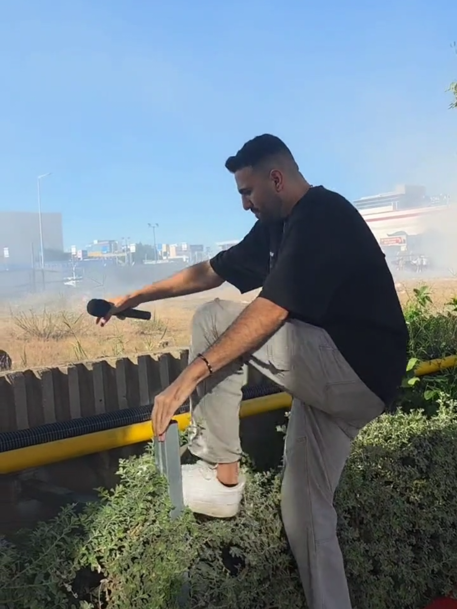 חלק א' עיתונאי מוסמך מגיע לאירוע @Liat_berkovich_kraviz @بقلاوة القاسم #yakirbarzohar #יקירברזוהר 