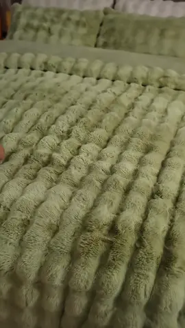 Chăn lông cừu san hô, Nhẹ ấm áp#xuhuong #changagoi #chanlongcuu 