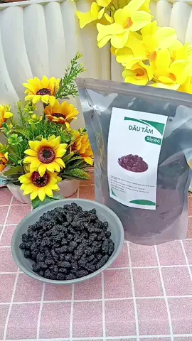 dâu tằm sấy khô ăn vặt lành mạnh không lo tăng kí #dautam #totchosuckhoe #ngon #heathy #kimtranggiadung 