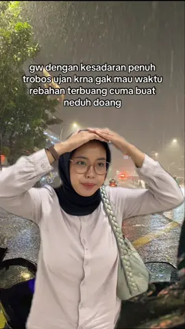 mending basah daripada buang2 waktu rebahan gw 😭 #kacamata #kacamatamurah #trend #viral #relatable 