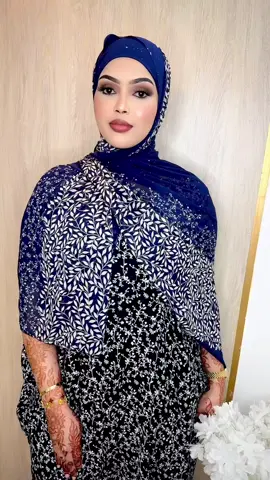 Jumlo iyi tafariq bo waa naga heleysin so dhawada❤️#classic #somali #sale #abaya #dubai 
