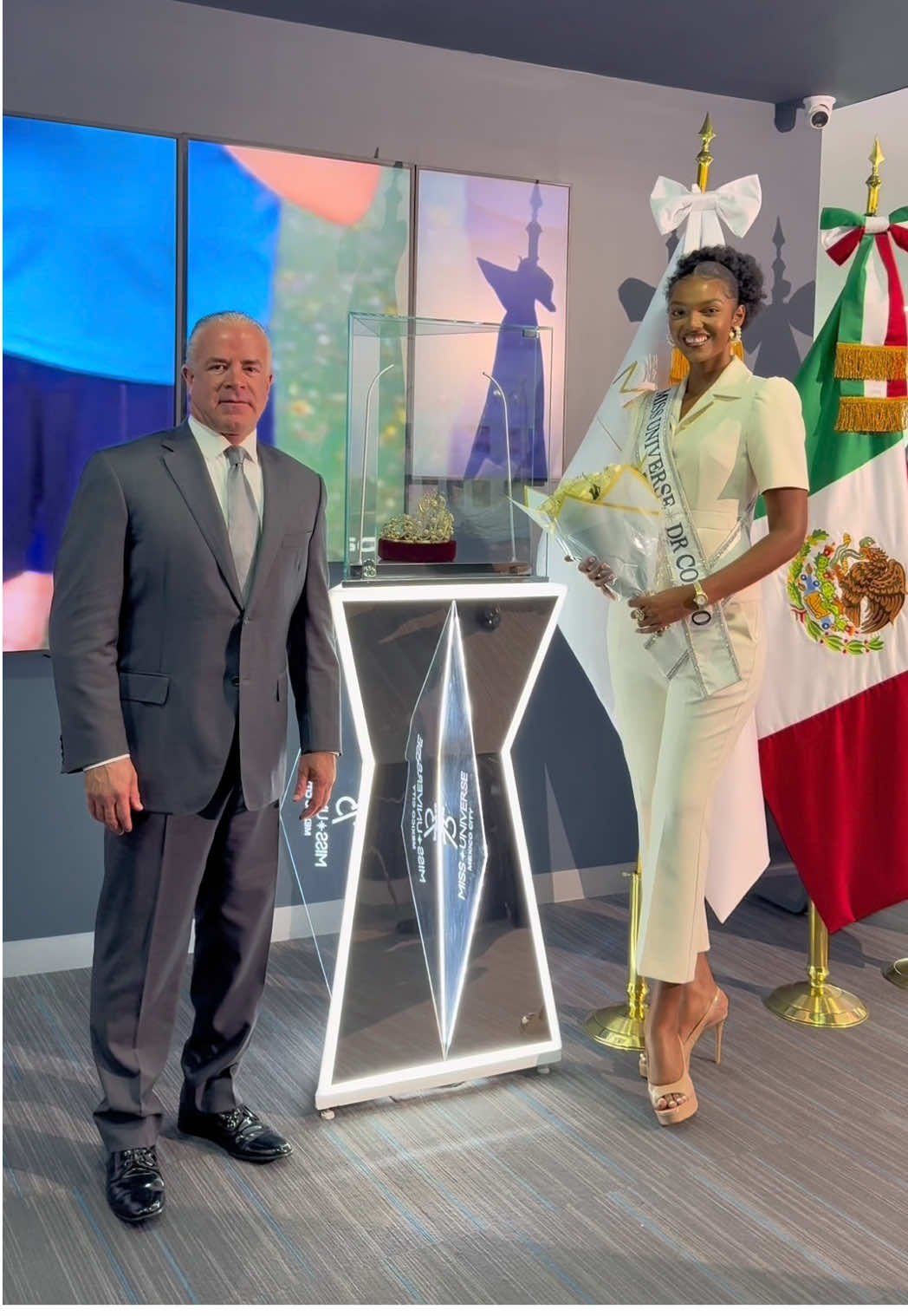 My vlog of Mexico City 🇲🇽  Better late than never.  #missuniverse #mexico🇲🇽 #dorcasdienda #Love #rdcongo🇨🇩 