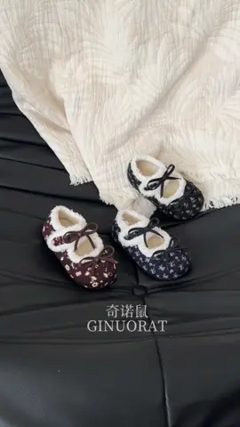 Bé đã có đôi giày mới chưa nè #fyp #giaychobe #giaydepxinh #embe 