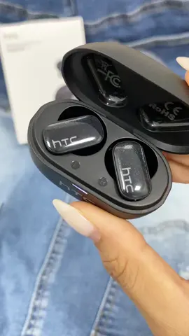 POV: You hit the gym, press play, and every rep feels powered by the beat. #TikTokShopFallDealsForYou #TikTokShopLaborDaySale #spotlightfinds #freeshipping #fyp 