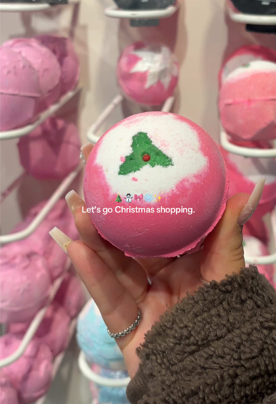It’s that time of year! ❄️☃️🩰 #christmas #christmasshopping #christmasiscoming #christmasdecor #winteraesthetic  @Sephora UK @Bath & Body Works UK @Gisou @Primark @LUSH 