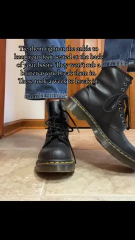 #boots #docmarten #blackboots #leatherboots #combatboots 