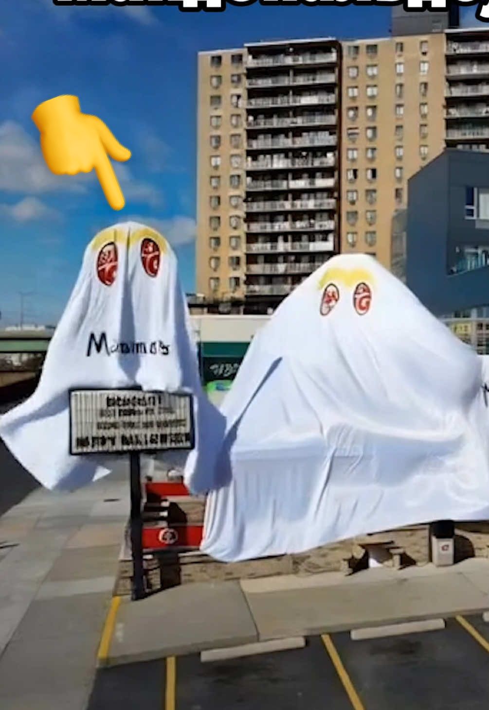 Акции Бургер Кинга на Хэллоуин #еда #halloween #burgerking #mcdonalds 