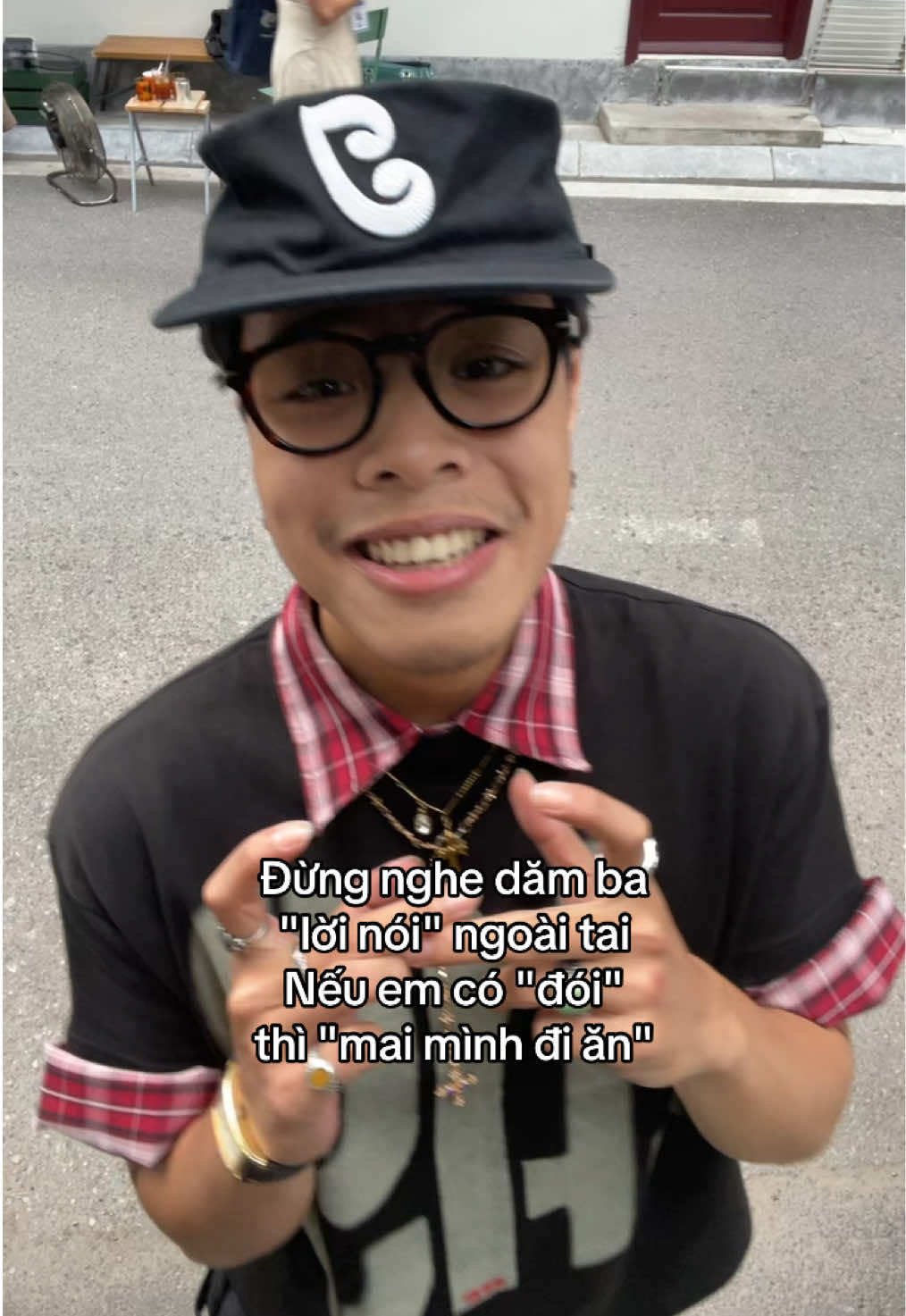 No bụng no lòng nên đừng lo #fyp #fashion #outfit #viral #trending 